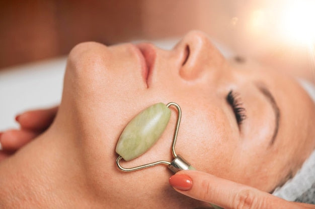 Massageador Facial de Jade